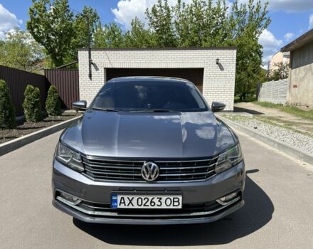 Серый Фольксваген Пассат, объемом двигателя 2 л и пробегом 100 тыс. км за 15700 $, фото 2 на Automoto.ua