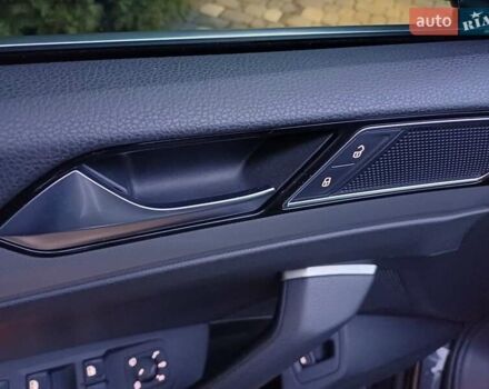 Серый Фольксваген Пассат, объемом двигателя 1.6 л и пробегом 145 тыс. км за 16300 $, фото 40 на Automoto.ua