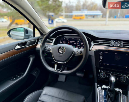 Серый Фольксваген Пассат, объемом двигателя 1.97 л и пробегом 145 тыс. км за 22500 $, фото 30 на Automoto.ua