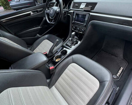 Серый Фольксваген Пассат, объемом двигателя 3.6 л и пробегом 95 тыс. км за 16300 $, фото 16 на Automoto.ua