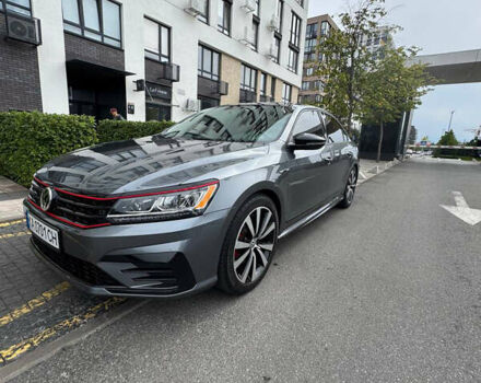 Серый Фольксваген Пассат, объемом двигателя 3.6 л и пробегом 95 тыс. км за 16300 $, фото 3 на Automoto.ua