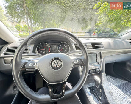 Серый Фольксваген Пассат, объемом двигателя 2 л и пробегом 128 тыс. км за 16590 $, фото 28 на Automoto.ua