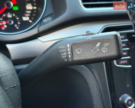 Сірий Фольксваген Пассат, об'ємом двигуна 2 л та пробігом 110 тис. км за 11699 $, фото 49 на Automoto.ua