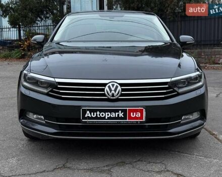 Серый Фольксваген Пассат, объемом двигателя 1.8 л и пробегом 215 тыс. км за 19990 $, фото 2 на Automoto.ua