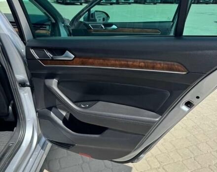 Серый Фольксваген Пассат, объемом двигателя 1.97 л и пробегом 128 тыс. км за 27000 $, фото 18 на Automoto.ua