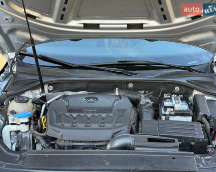 Сірий Фольксваген Пассат, об'ємом двигуна 2 л та пробігом 110 тис. км за 11699 $, фото 10 на Automoto.ua