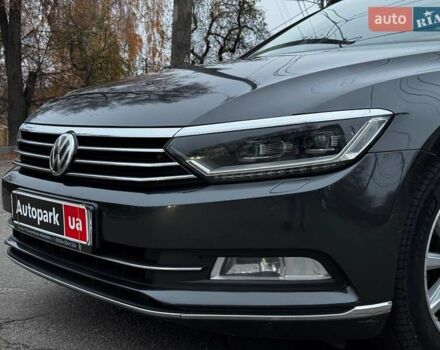 Серый Фольксваген Пассат, объемом двигателя 1.8 л и пробегом 215 тыс. км за 19990 $, фото 6 на Automoto.ua