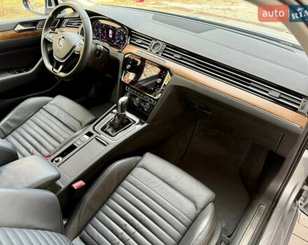 Серый Фольксваген Пассат, объемом двигателя 1.97 л и пробегом 145 тыс. км за 22500 $, фото 40 на Automoto.ua