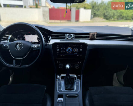 Серый Фольксваген Пассат, объемом двигателя 1.97 л и пробегом 211 тыс. км за 23000 $, фото 9 на Automoto.ua