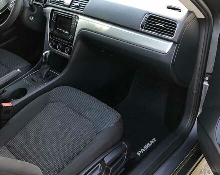 Сірий Фольксваген Пассат, об'ємом двигуна 2 л та пробігом 150 тис. км за 17000 $, фото 62 на Automoto.ua