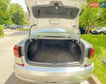 Серый Фольксваген Пассат, объемом двигателя 2 л и пробегом 128 тыс. км за 16590 $, фото 24 на Automoto.ua