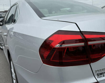 Серый Фольксваген Пассат, объемом двигателя 2 л и пробегом 160 тыс. км за 16200 $, фото 6 на Automoto.ua