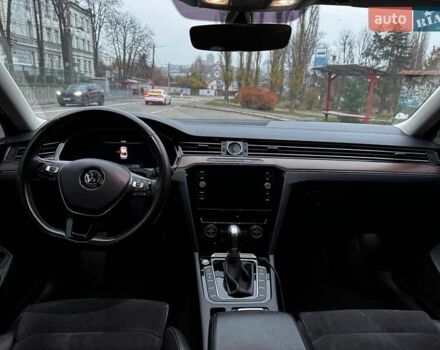 Серый Фольксваген Пассат, объемом двигателя 1.8 л и пробегом 215 тыс. км за 19990 $, фото 27 на Automoto.ua