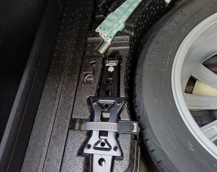 Серый Фольксваген Пассат, объемом двигателя 1.6 л и пробегом 145 тыс. км за 16300 $, фото 51 на Automoto.ua