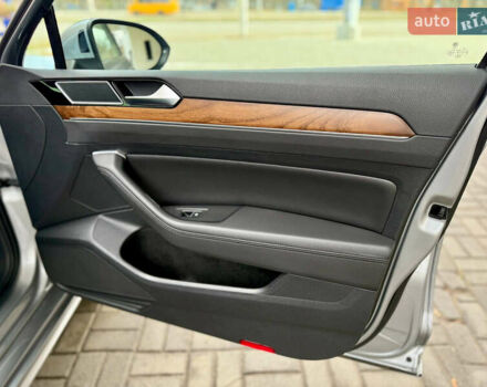 Серый Фольксваген Пассат, объемом двигателя 1.97 л и пробегом 145 тыс. км за 22500 $, фото 37 на Automoto.ua