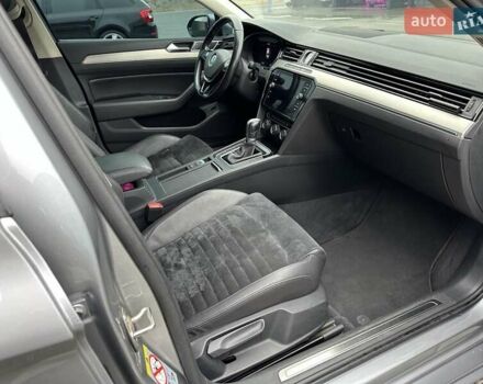 Сірий Фольксваген Пассат, об'ємом двигуна 2 л та пробігом 212 тис. км за 21500 $, фото 6 на Automoto.ua