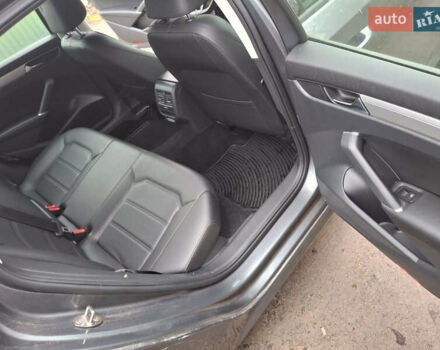 Сірий Фольксваген Пассат, об'ємом двигуна 2 л та пробігом 72 тис. км за 10700 $, фото 6 на Automoto.ua