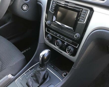 Сірий Фольксваген Пассат, об'ємом двигуна 2 л та пробігом 150 тис. км за 17000 $, фото 56 на Automoto.ua