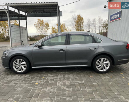 Фольксваген Пассат 2018 в Киеве на Automoto.ua Серый Фольксваген Пассат, объемом двигателя 2 л и пробегом 124 тыс. км за 14300 $, фото 7 на Automoto.ua