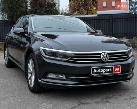 Серый Фольксваген Пассат, объемом двигателя 1.8 л и пробегом 215 тыс. км за 19990 $, фото 4 на Automoto.ua