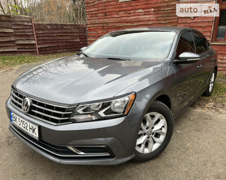 Сірий Фольксваген Пассат, об'ємом двигуна 2 л та пробігом 150 тис. км за 17000 $, фото 11 на Automoto.ua