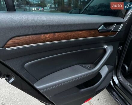 Серый Фольксваген Пассат, объемом двигателя 1.8 л и пробегом 215 тыс. км за 19990 $, фото 22 на Automoto.ua