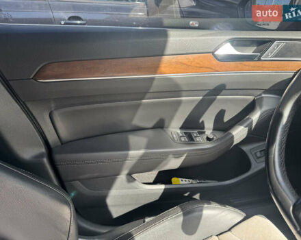 Сірий Фольксваген Пассат, об'ємом двигуна 1.97 л та пробігом 180 тис. км за 24000 $, фото 11 на Automoto.ua