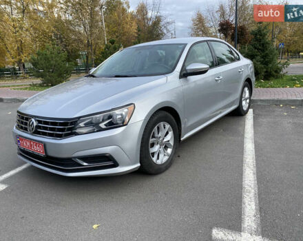 Серый Фольксваген Пассат, объемом двигателя 2 л и пробегом 158 тыс. км за 11900 $, фото 2 на Automoto.ua