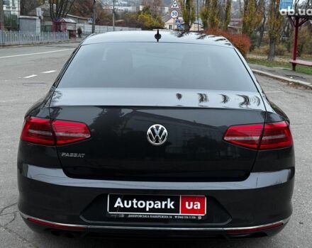 Серый Фольксваген Пассат, объемом двигателя 1.8 л и пробегом 215 тыс. км за 19990 $, фото 16 на Automoto.ua
