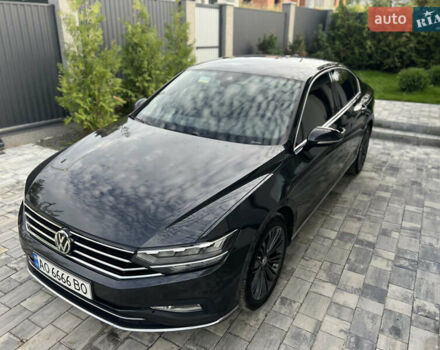 Серый Фольксваген Пассат, объемом двигателя 1.97 л и пробегом 245 тыс. км за 21800 $, фото 2 на Automoto.ua