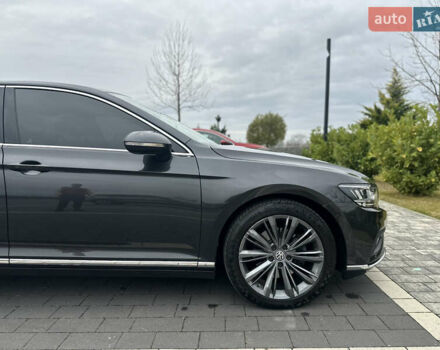 Серый Фольксваген Пассат, объемом двигателя 1.97 л и пробегом 245 тыс. км за 20500 $, фото 14 на Automoto.ua