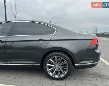 Серый Фольксваген Пассат, объемом двигателя 1.97 л и пробегом 245 тыс. км за 20500 $, фото 16 на Automoto.ua