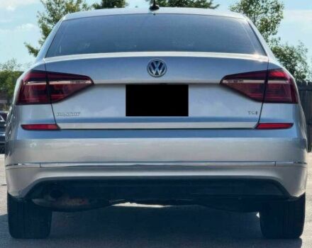 Серый Фольксваген Пассат, объемом двигателя 2 л и пробегом 88 тыс. км за 8200 $, фото 5 на Automoto.ua