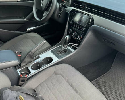 Сірий Фольксваген Пассат, об'ємом двигуна 1.98 л та пробігом 126 тис. км за 16000 $, фото 11 на Automoto.ua