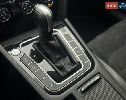 Серый Фольксваген Пассат, объемом двигателя 1.97 л и пробегом 245 тыс. км за 20500 $, фото 36 на Automoto.ua