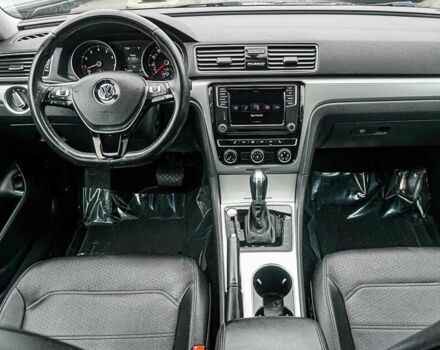 Фольксваген Пассат 2019 в Львове на Automoto.ua Серый Фольксваген Пассат, объемом двигателя 2 л и пробегом 40 тыс. км за 7500 $, фото 10 на Automoto.ua