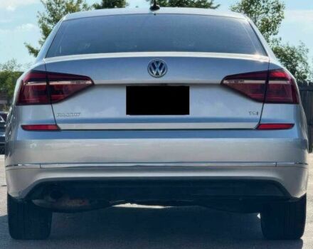 Серый Фольксваген Пассат, объемом двигателя 2 л и пробегом 88 тыс. км за 7900 $, фото 5 на Automoto.ua