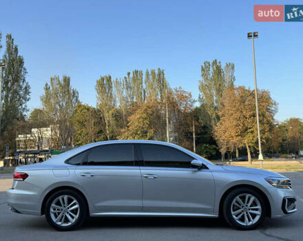 Серый Фольксваген Пассат, объемом двигателя 1.98 л и пробегом 80 тыс. км за 16000 $, фото 4 на Automoto.ua