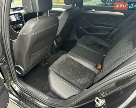 Серый Фольксваген Пассат, объемом двигателя 1.97 л и пробегом 245 тыс. км за 20500 $, фото 32 на Automoto.ua