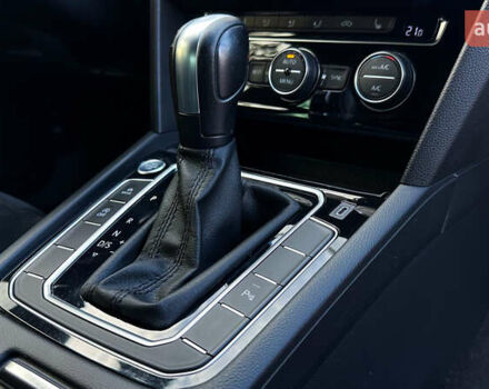 Серый Фольксваген Пассат, объемом двигателя 1.97 л и пробегом 245 тыс. км за 21800 $, фото 21 на Automoto.ua