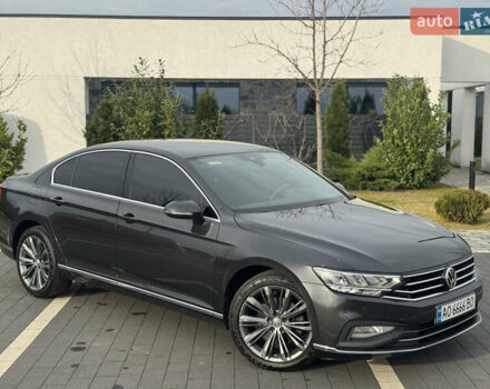 Серый Фольксваген Пассат, объемом двигателя 1.97 л и пробегом 245 тыс. км за 20500 $, фото 4 на Automoto.ua