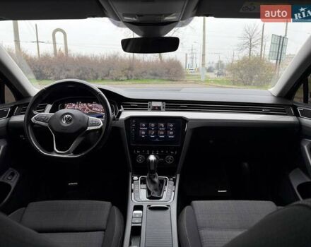 Серый Фольксваген Пассат, объемом двигателя 1.97 л и пробегом 207 тыс. км за 24000 $, фото 89 на Automoto.ua