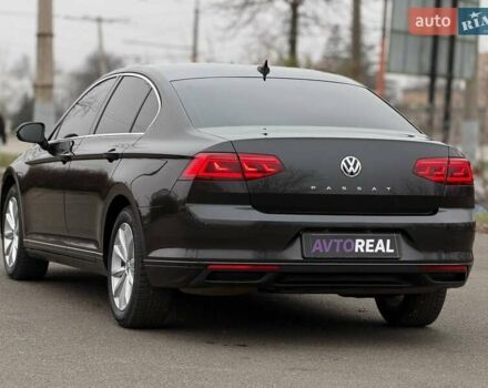 Серый Фольксваген Пассат, объемом двигателя 1.97 л и пробегом 207 тыс. км за 24000 $, фото 38 на Automoto.ua