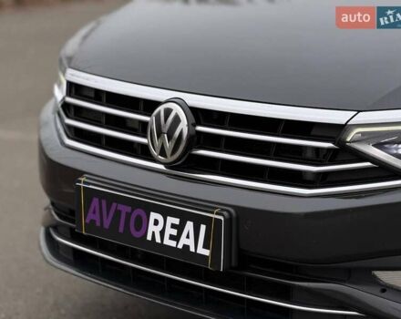 Серый Фольксваген Пассат, объемом двигателя 1.97 л и пробегом 207 тыс. км за 24000 $, фото 10 на Automoto.ua