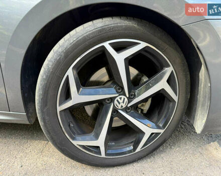 Сірий Фольксваген Пассат, об'ємом двигуна 2 л та пробігом 173 тис. км за 18350 $, фото 3 на Automoto.ua