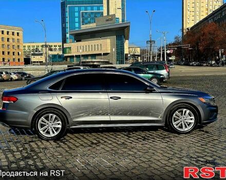 Серый Фольксваген Пассат, объемом двигателя 2 л и пробегом 106 тыс. км за 17200 $, фото 4 на Automoto.ua