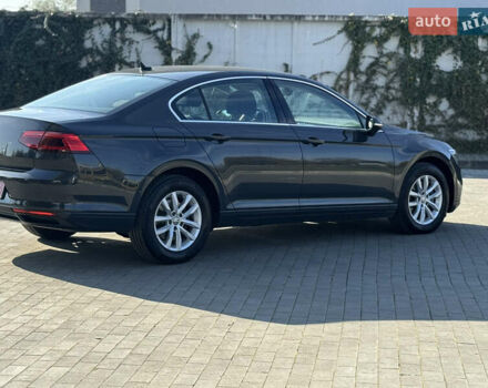 Серый Фольксваген Пассат, объемом двигателя 2 л и пробегом 181 тыс. км за 24900 $, фото 22 на Automoto.ua