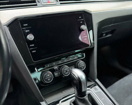 Серый Фольксваген Пассат, объемом двигателя 2 л и пробегом 202 тыс. км за 24990 $, фото 4 на Automoto.ua