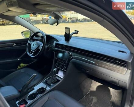 Сірий Фольксваген Пассат, об'ємом двигуна 2 л та пробігом 173 тис. км за 18350 $, фото 1 на Automoto.ua