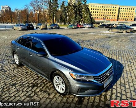 Серый Фольксваген Пассат, объемом двигателя 2 л и пробегом 106 тыс. км за 17200 $, фото 1 на Automoto.ua